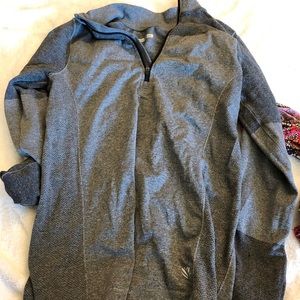 Forever 21 workout long sleeve